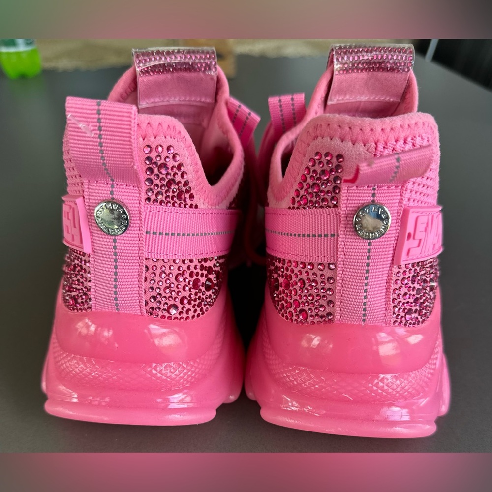 NWOT Steve Madden Maxima Cot Candy Hot Pink Rhinestone Sneakers - Size 7 - Picture 4 of 9